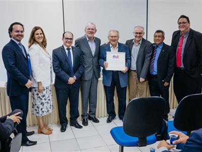 Foto da Notícia: Professor Eliseu Cerisara recebe homenagem da advocacia mato-grossense